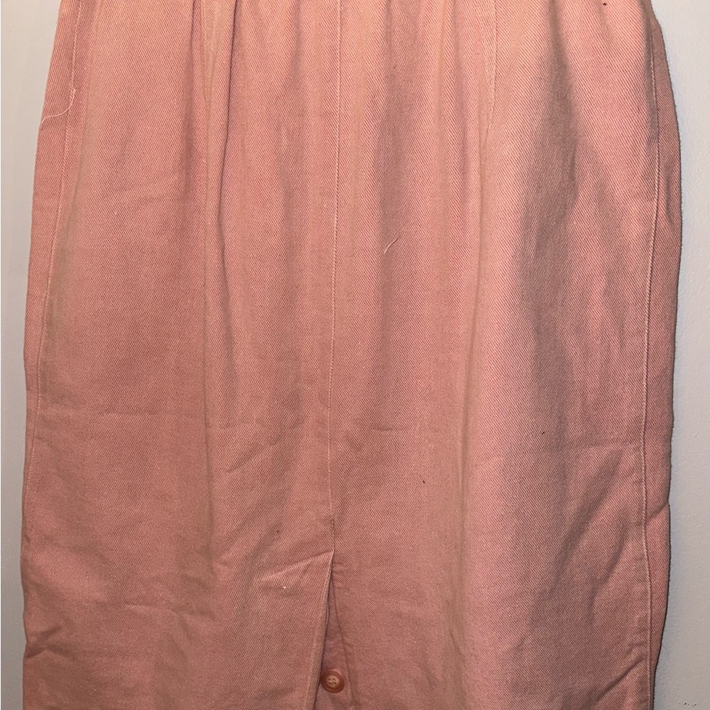 Elegant Pink Button-Front Skirt